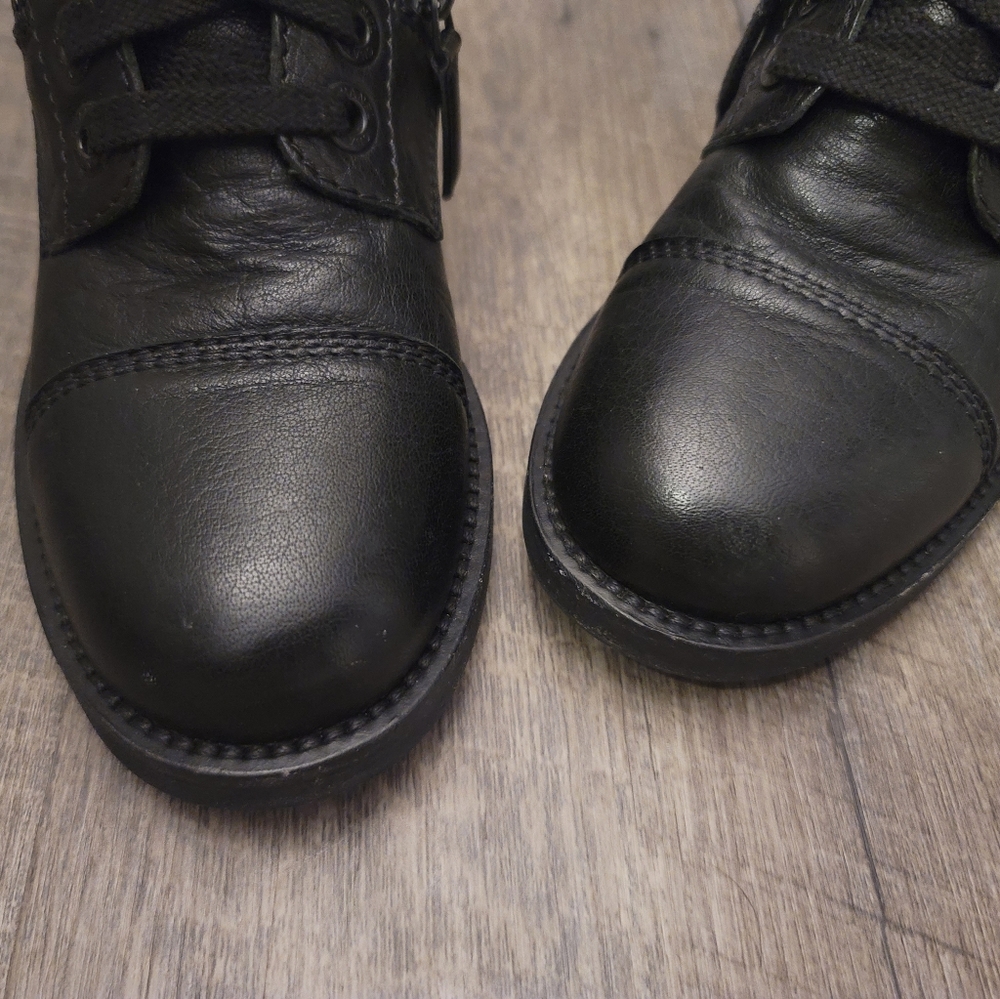 Chanel combat boots - Picture 9 of 11